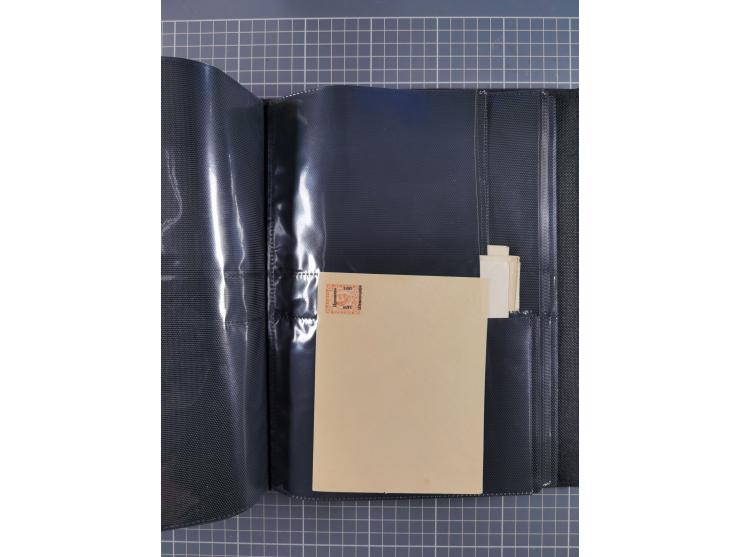 1888/1915, Ganzsachensammlung im Album in beiden Erhaltungen, meist verschiedene mit Antwortkarten, Streifbändern, Umschlägen
