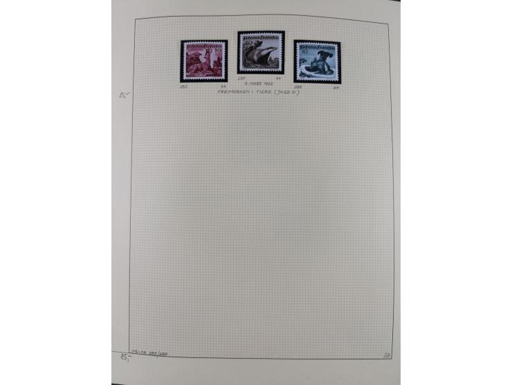 1856/1995, sehr umfangreiche Sammlung in 24 Bänden, dabei kleiner Teil Vor- und Mitläufer mit Belegen, Mi. 1-3 überkomplett u