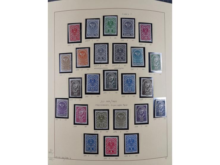 1918/2005, postfrische, anfangs teils ungebrauchte, und gestempelte Sammlung in 44 Alben und 2 Mappen. Vieles in beiden Erhal