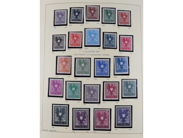 1918/2005, postfrische, anfangs teils ungebrauchte, und gestempelte Sammlung in 44 Alben und 2 Mappen. Vieles in beiden Erhal