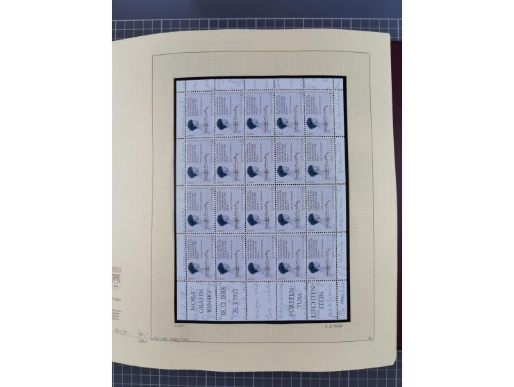 1996/2015, postfrische und gestempelte, in den Hauptnummern überkomplette Sammlung, in 18 Alben, fast alles in beiden Erhaltu