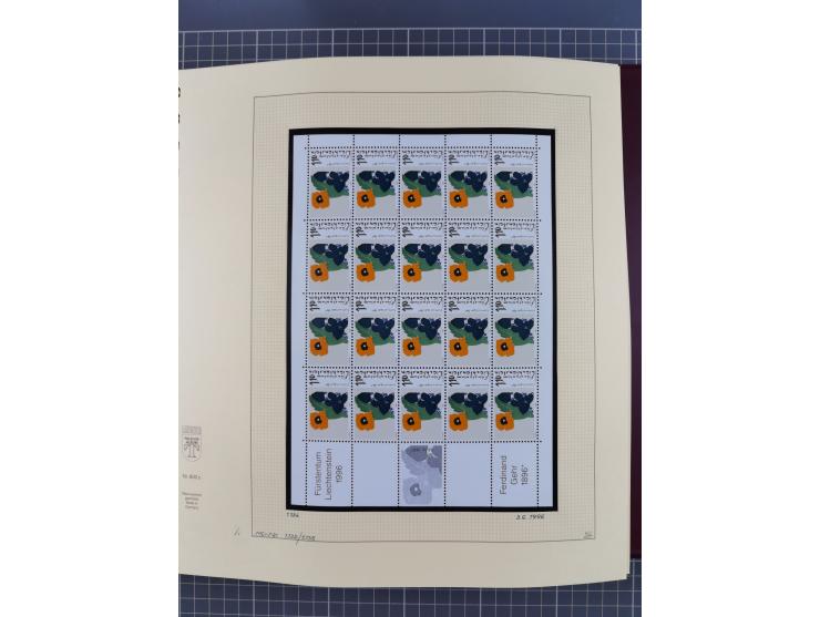 1996/2015, postfrische und gestempelte, in den Hauptnummern überkomplette Sammlung, in 18 Alben, fast alles in beiden Erhaltu