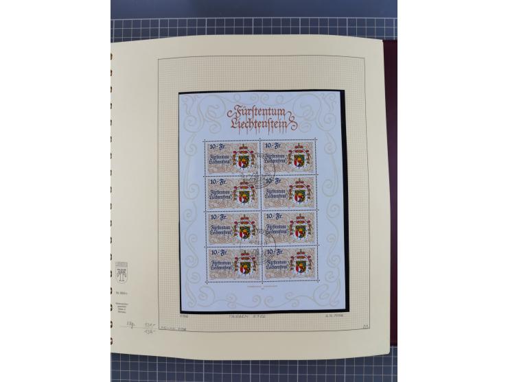 1996/2015, postfrische und gestempelte, in den Hauptnummern überkomplette Sammlung, in 18 Alben, fast alles in beiden Erhaltu