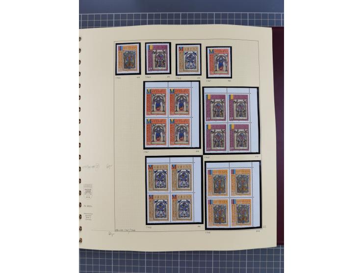 1996/2015, postfrische und gestempelte, in den Hauptnummern überkomplette Sammlung, in 18 Alben, fast alles in beiden Erhaltu