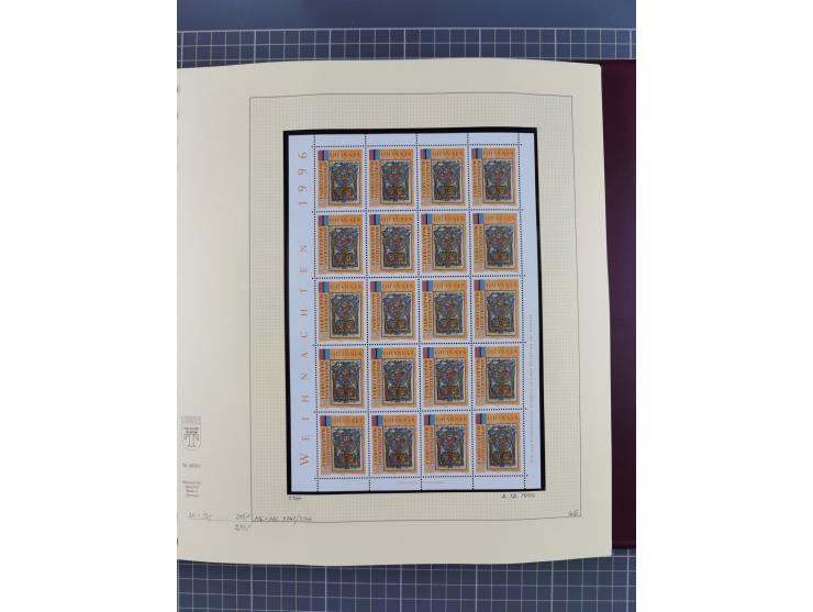 1996/2015, postfrische und gestempelte, in den Hauptnummern überkomplette Sammlung, in 18 Alben, fast alles in beiden Erhaltu