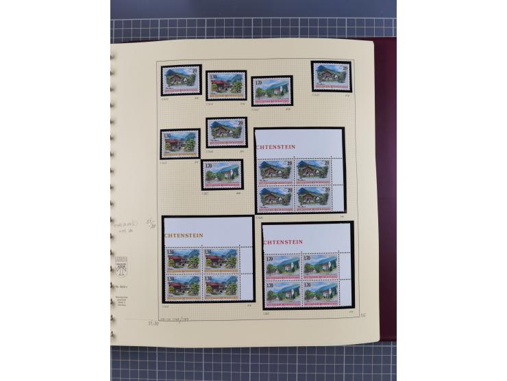 1996/2015, postfrische und gestempelte, in den Hauptnummern überkomplette Sammlung, in 18 Alben, fast alles in beiden Erhaltu