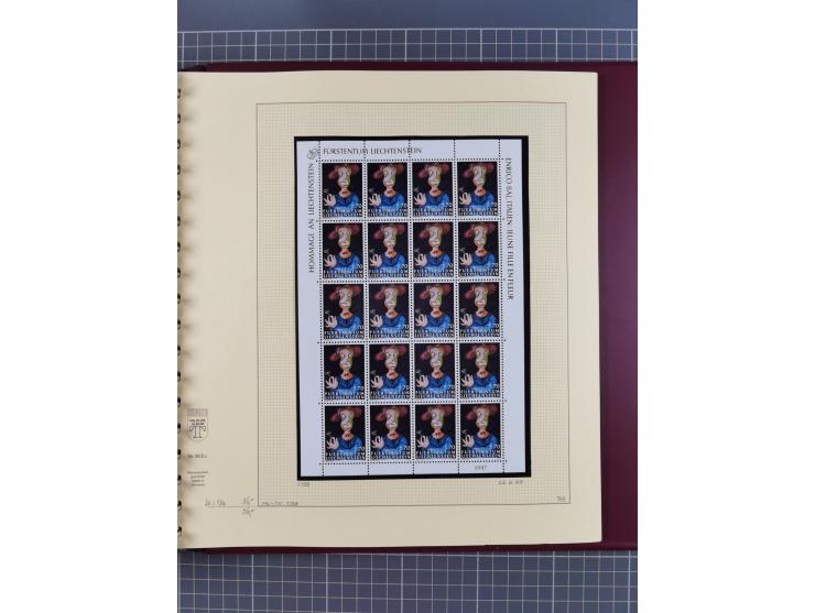 1996/2015, postfrische und gestempelte, in den Hauptnummern überkomplette Sammlung, in 18 Alben, fast alles in beiden Erhaltu