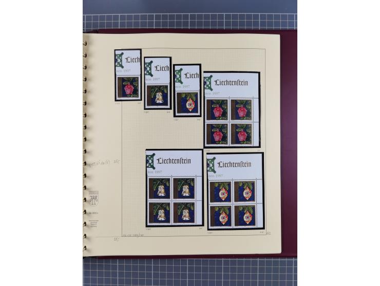 1996/2015, postfrische und gestempelte, in den Hauptnummern überkomplette Sammlung, in 18 Alben, fast alles in beiden Erhaltu