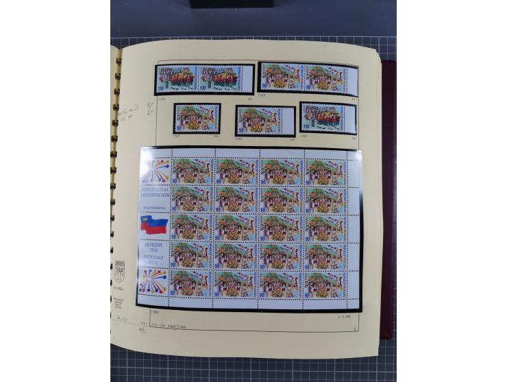 1996/2015, postfrische und gestempelte, in den Hauptnummern überkomplette Sammlung, in 18 Alben, fast alles in beiden Erhaltu