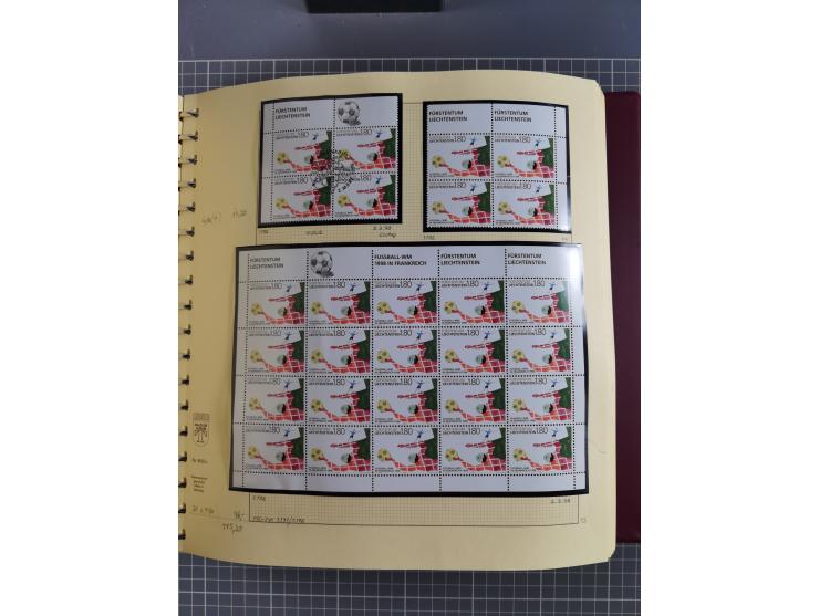 1996/2015, postfrische und gestempelte, in den Hauptnummern überkomplette Sammlung, in 18 Alben, fast alles in beiden Erhaltu