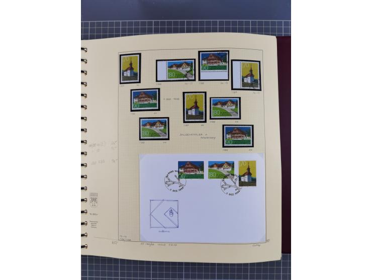 1996/2015, postfrische und gestempelte, in den Hauptnummern überkomplette Sammlung, in 18 Alben, fast alles in beiden Erhaltu