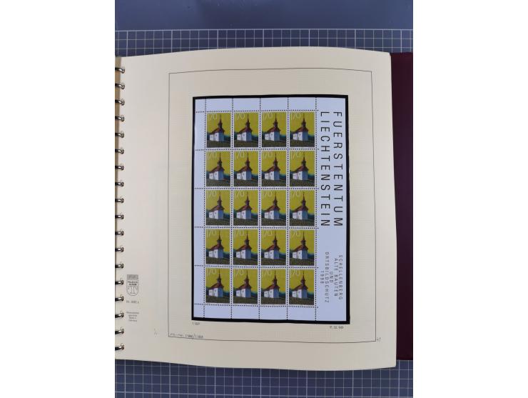 1996/2015, postfrische und gestempelte, in den Hauptnummern überkomplette Sammlung, in 18 Alben, fast alles in beiden Erhaltu