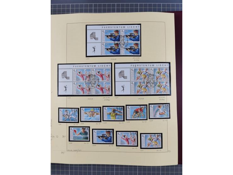 1996/2015, postfrische und gestempelte, in den Hauptnummern überkomplette Sammlung, in 18 Alben, fast alles in beiden Erhaltu