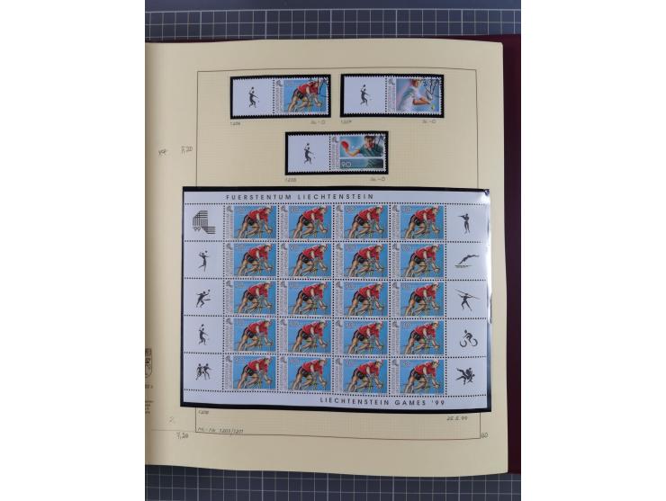 1996/2015, postfrische und gestempelte, in den Hauptnummern überkomplette Sammlung, in 18 Alben, fast alles in beiden Erhaltu