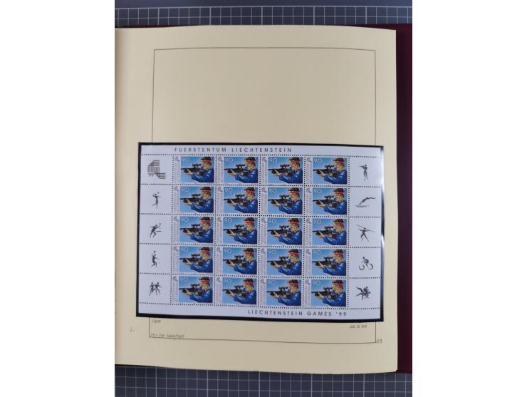 1996/2015, postfrische und gestempelte, in den Hauptnummern überkomplette Sammlung, in 18 Alben, fast alles in beiden Erhaltu