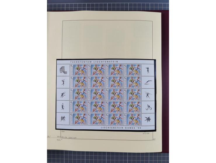 1996/2015, postfrische und gestempelte, in den Hauptnummern überkomplette Sammlung, in 18 Alben, fast alles in beiden Erhaltu