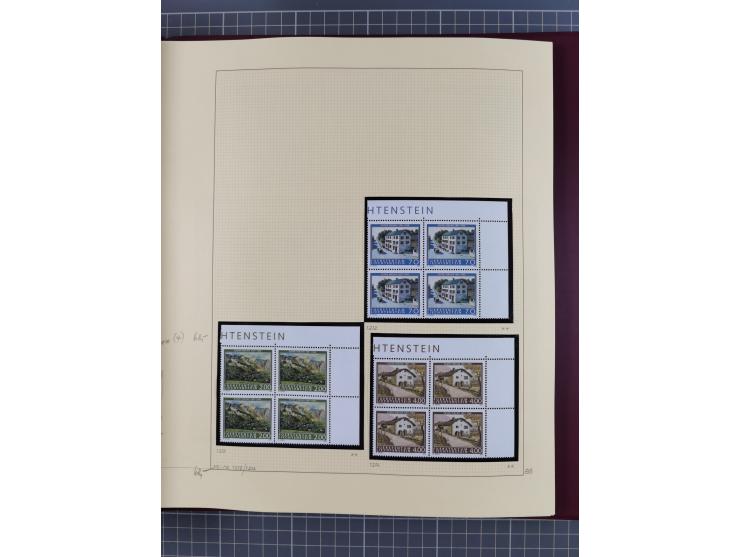 1996/2015, postfrische und gestempelte, in den Hauptnummern überkomplette Sammlung, in 18 Alben, fast alles in beiden Erhaltu