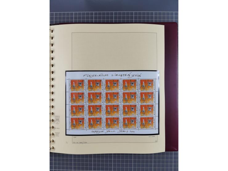1996/2015, postfrische und gestempelte, in den Hauptnummern überkomplette Sammlung, in 18 Alben, fast alles in beiden Erhaltu