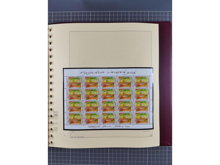 1996/2015, postfrische und gestempelte, in den Hauptnummern überkomplette Sammlung, in 18 Alben, fast alles in beiden Erhaltu