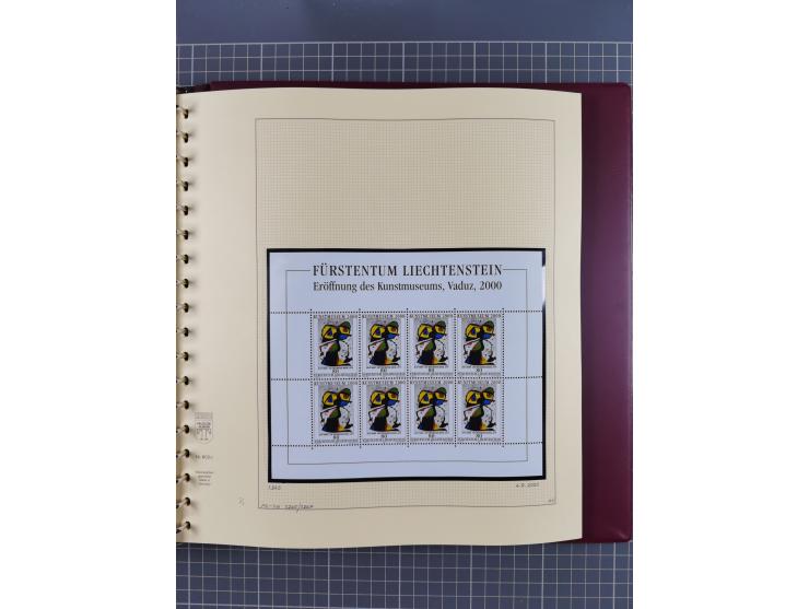 1996/2015, postfrische und gestempelte, in den Hauptnummern überkomplette Sammlung, in 18 Alben, fast alles in beiden Erhaltu