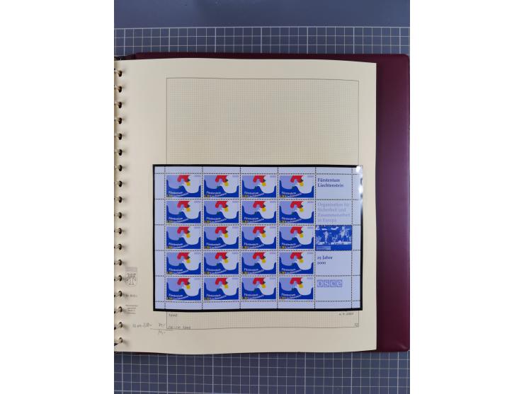 1996/2015, postfrische und gestempelte, in den Hauptnummern überkomplette Sammlung, in 18 Alben, fast alles in beiden Erhaltu