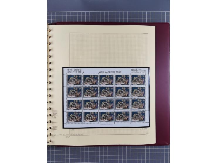 1996/2015, postfrische und gestempelte, in den Hauptnummern überkomplette Sammlung, in 18 Alben, fast alles in beiden Erhaltu