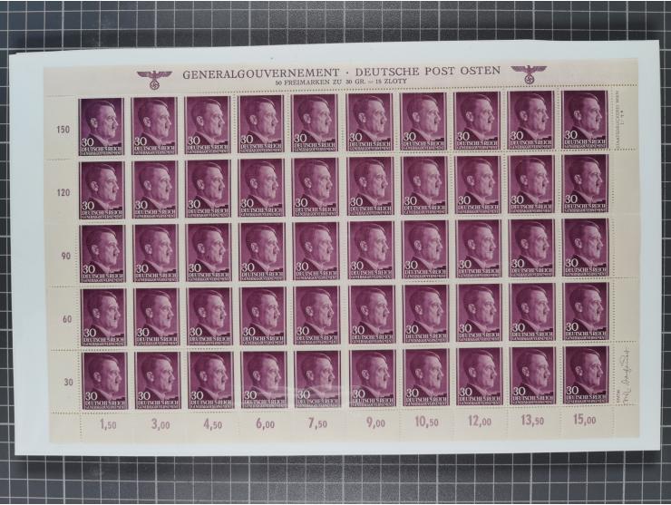1941, Hitler 2-48 Gr., postfrischer Bogensatz, überkomplett, dabei verschiedene Formnummern und Oberrand durchgezähnt bzw. ni