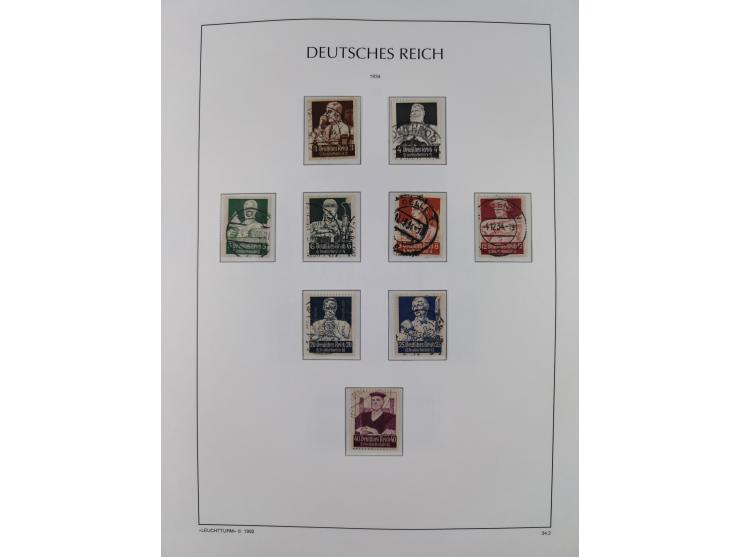 1872/1945, reichhaltige gestempelte Sammlung in 3 Bänden, dabei Brustschilde mit u.a. 21b und 27b + c, danach Mi. 66 (3), 78 