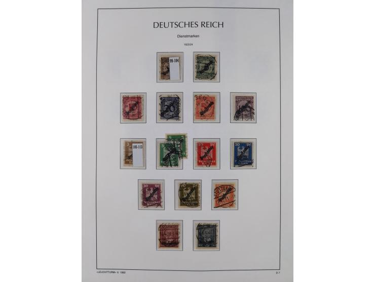 1872/1945, reichhaltige gestempelte Sammlung in 3 Bänden, dabei Brustschilde mit u.a. 21b und 27b + c, danach Mi. 66 (3), 78 
