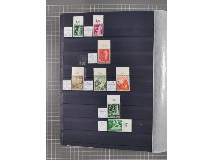 1915/44 (ca.), postfrische, wenig ungebrauchte und gestempelte Partie Oberrandstücke, einige 100 Stück, überwiegend Infla mit