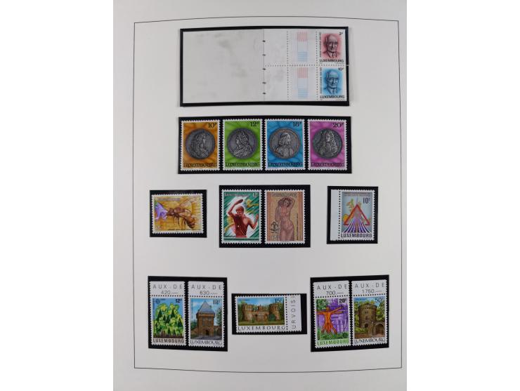 1945/98, mint never hinged, in the main catalogue numbers apparently complete collection, good condition, in two hingeless al