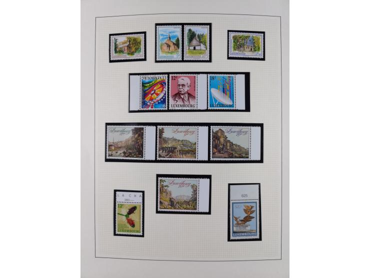 1945/98, mint never hinged, in the main catalogue numbers apparently complete collection, good condition, in two hingeless al