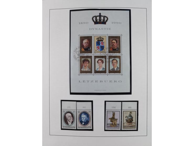 1945/98, mint never hinged, in the main catalogue numbers apparently complete collection, good condition, in two hingeless al