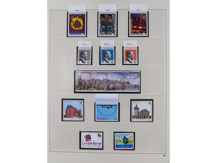 1945/98, mint never hinged, in the main catalogue numbers apparently complete collection, good condition, in two hingeless al