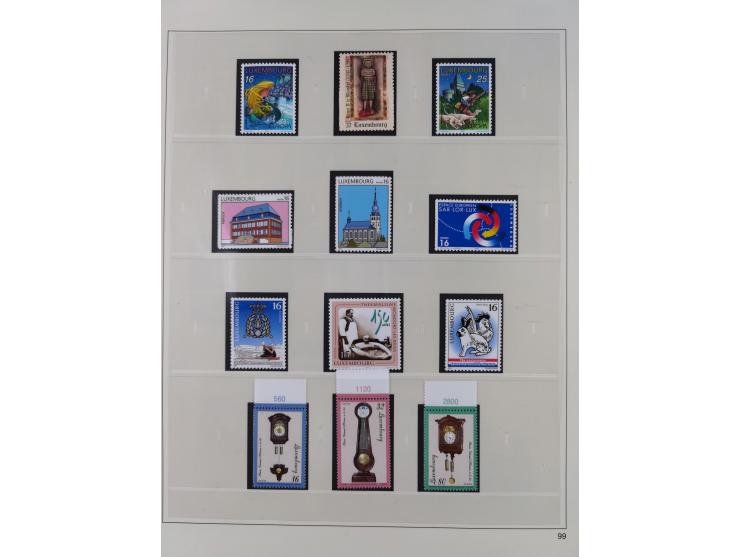 1945/98, mint never hinged, in the main catalogue numbers apparently complete collection, good condition, in two hingeless al