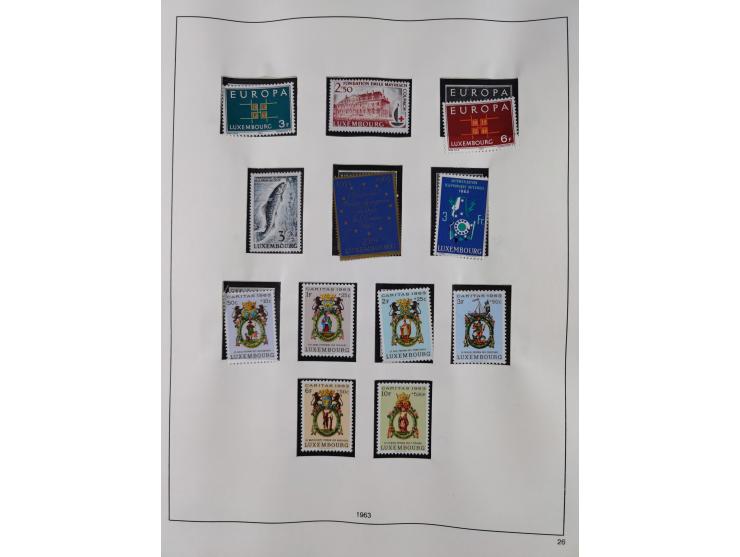 1945/98, mint never hinged, in the main catalogue numbers apparently complete collection, good condition, in two hingeless al