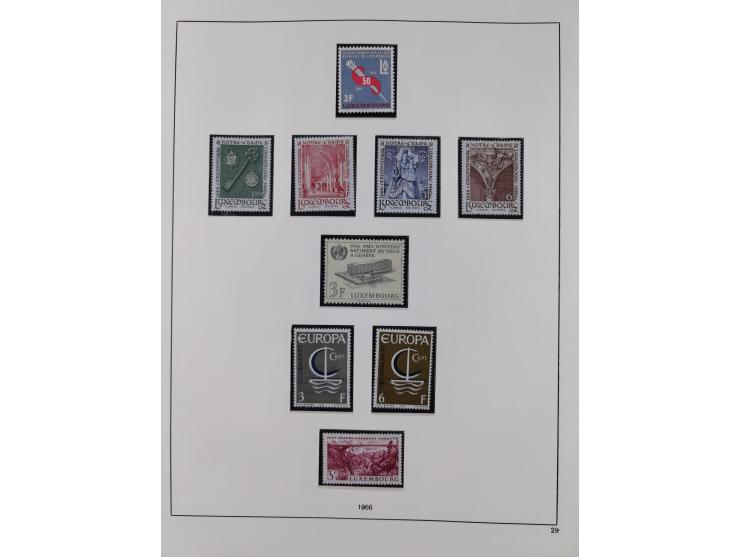 1945/98, mint never hinged, in the main catalogue numbers apparently complete collection, good condition, in two hingeless al