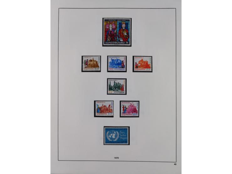 1945/98, mint never hinged, in the main catalogue numbers apparently complete collection, good condition, in two hingeless al