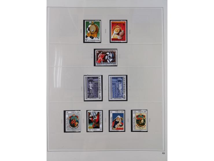 1945/98, mint never hinged, in the main catalogue numbers apparently complete collection, good condition, in two hingeless al