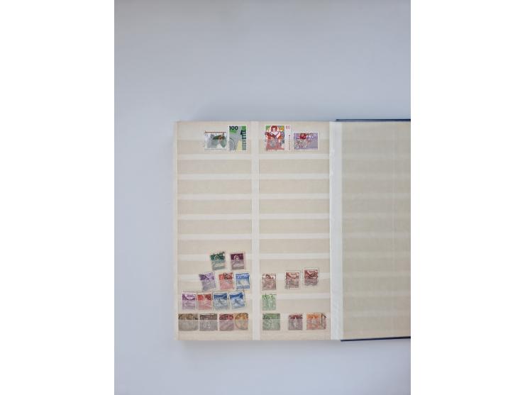 1850/1990, meist gestempelte und teils postfrische Sammlung ab Strubel und Helvetia, dabei u.a. Bl. 2 gestempelt, Bl. 5 postf