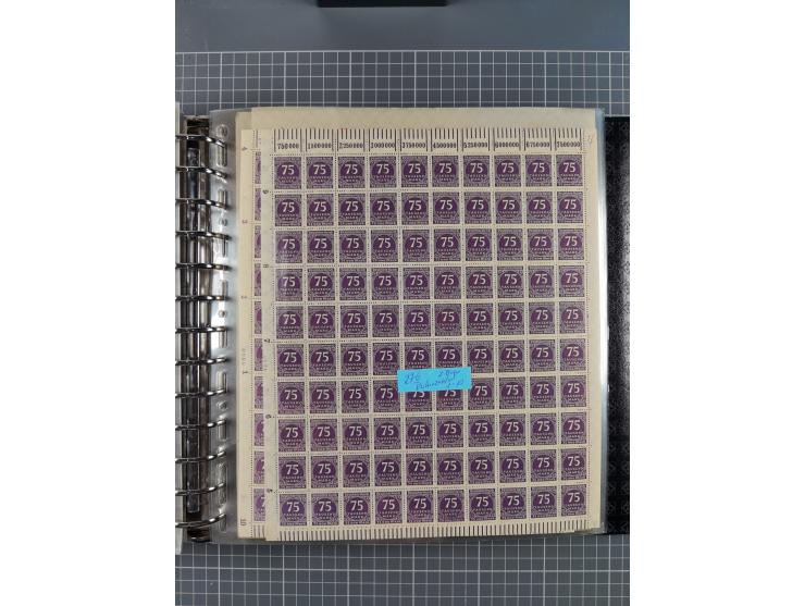 1900/23, reichhaltige und umfangreiche Bogensammlung in 9 Alben, vielfach spezialisiert nach Plattennummern, Farben und Typen