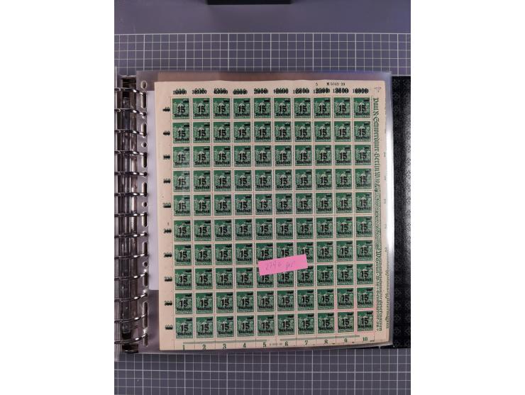 1900/23, reichhaltige und umfangreiche Bogensammlung in 9 Alben, vielfach spezialisiert nach Plattennummern, Farben und Typen