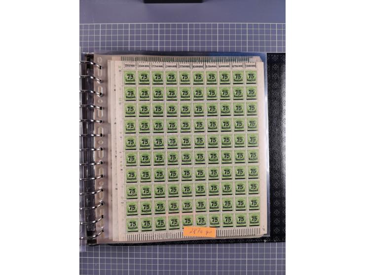 1900/23, reichhaltige und umfangreiche Bogensammlung in 9 Alben, vielfach spezialisiert nach Plattennummern, Farben und Typen