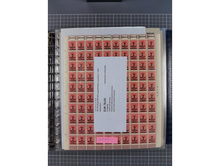 1900/23, reichhaltige und umfangreiche Bogensammlung in 9 Alben, vielfach spezialisiert nach Plattennummern, Farben und Typen