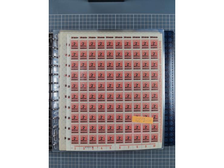 1900/23, reichhaltige und umfangreiche Bogensammlung in 9 Alben, vielfach spezialisiert nach Plattennummern, Farben und Typen