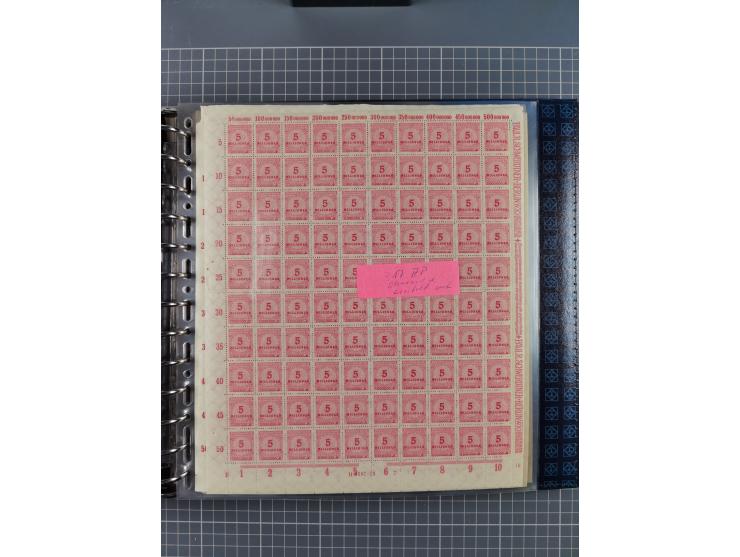 1900/23, reichhaltige und umfangreiche Bogensammlung in 9 Alben, vielfach spezialisiert nach Plattennummern, Farben und Typen