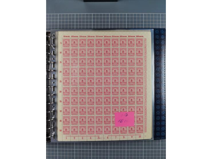 1900/23, reichhaltige und umfangreiche Bogensammlung in 9 Alben, vielfach spezialisiert nach Plattennummern, Farben und Typen