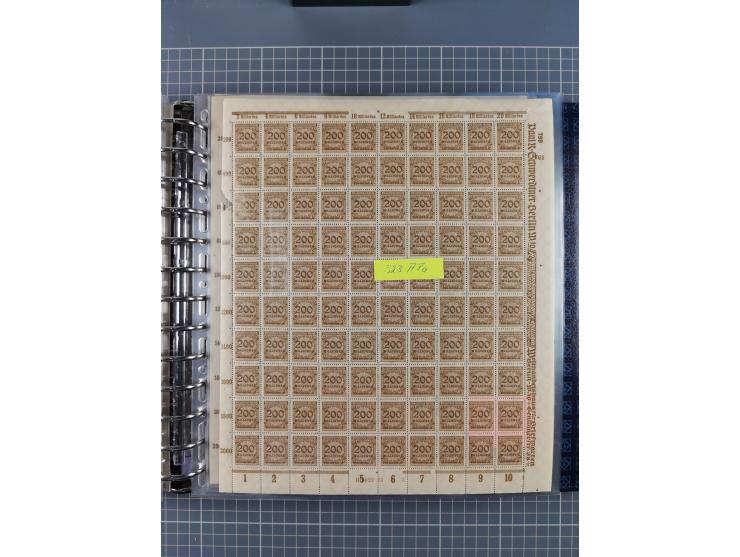 1900/23, reichhaltige und umfangreiche Bogensammlung in 9 Alben, vielfach spezialisiert nach Plattennummern, Farben und Typen