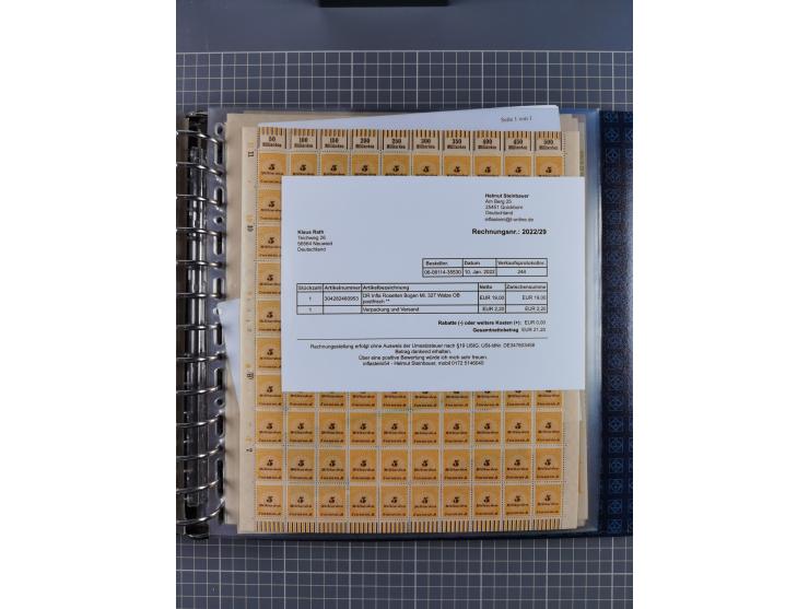 1900/23, reichhaltige und umfangreiche Bogensammlung in 9 Alben, vielfach spezialisiert nach Plattennummern, Farben und Typen