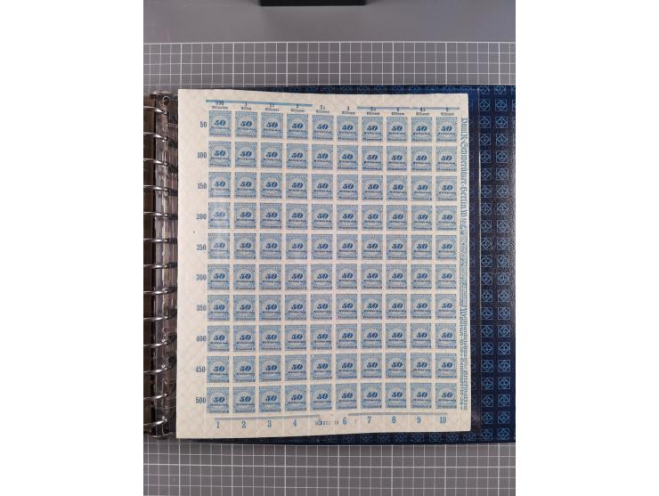 1900/23, reichhaltige und umfangreiche Bogensammlung in 9 Alben, vielfach spezialisiert nach Plattennummern, Farben und Typen